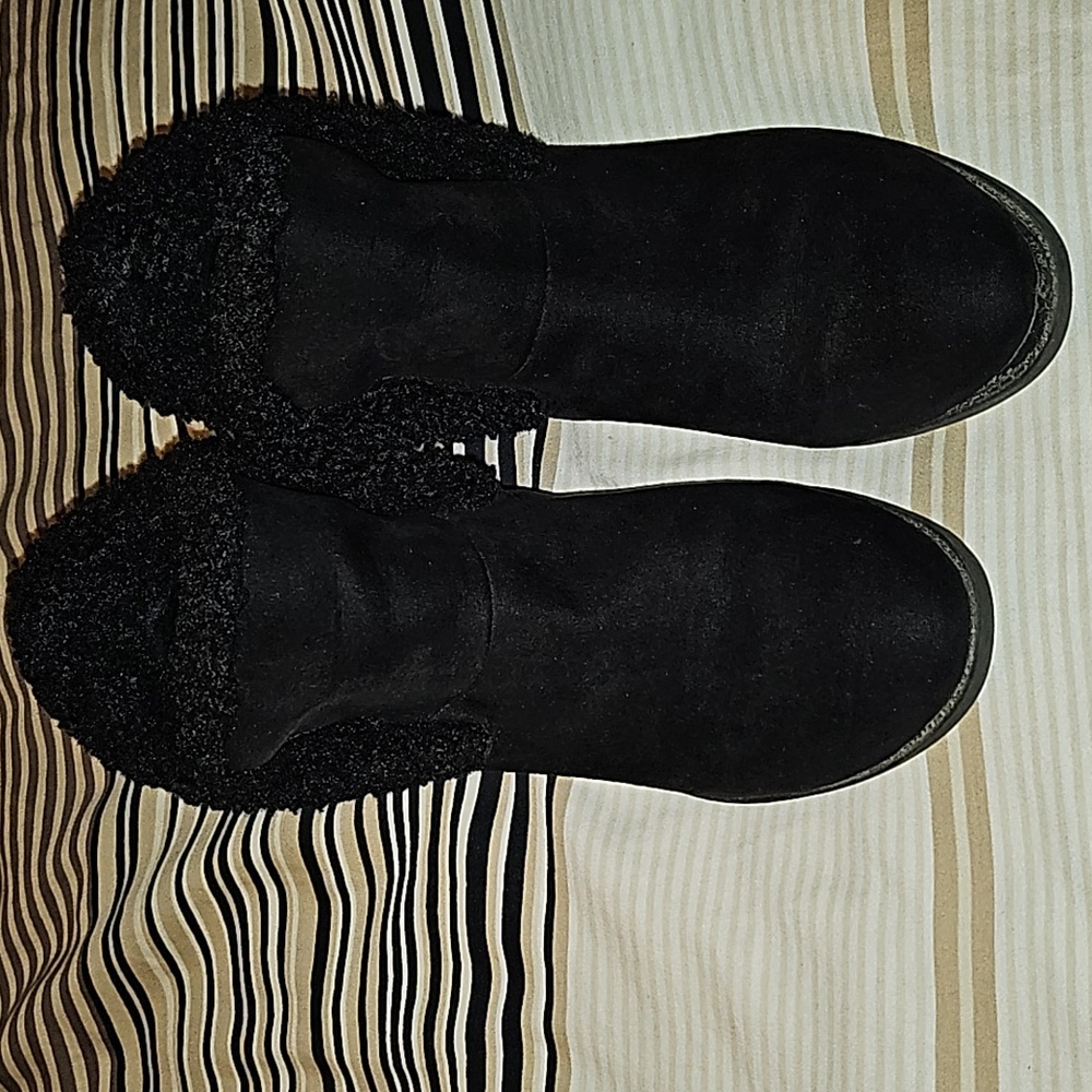 Me Too Black boots EUC 💓4/$25